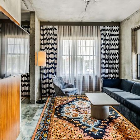 Nylo Las Colinas Hotel, Tapestry Collection By Hilton Irving Exterior photo