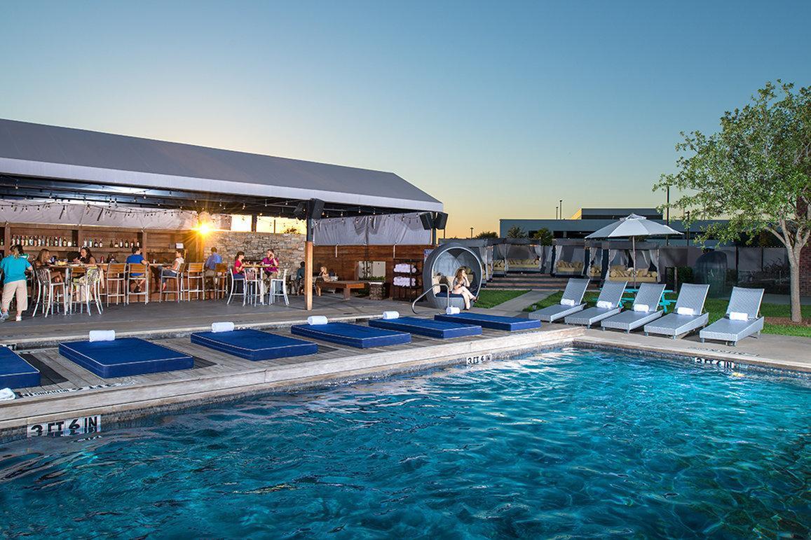Nylo Las Colinas Hotel, Tapestry Collection By Hilton Irving Exterior photo