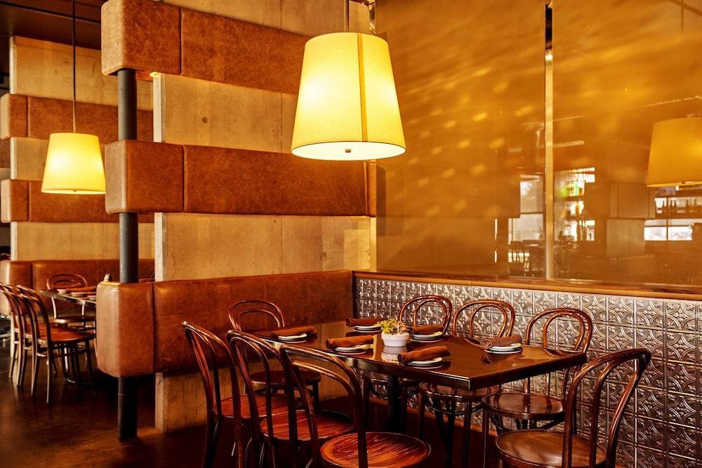 Nylo Las Colinas Hotel, Tapestry Collection By Hilton Irving Exterior photo